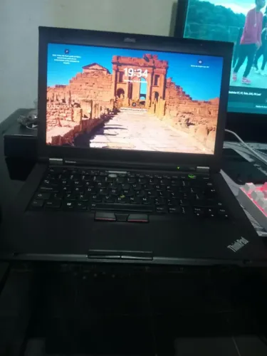 Notebook processador i5 com ssd e carregador original
