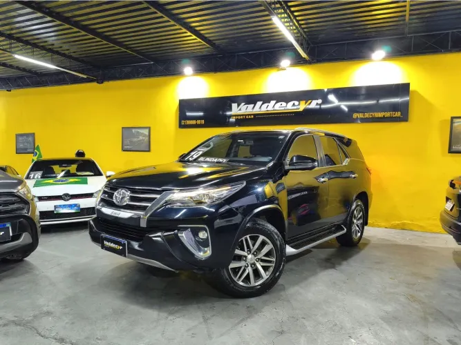 Toyota Hilux SW4 4X4 2.8 Diesel 2019