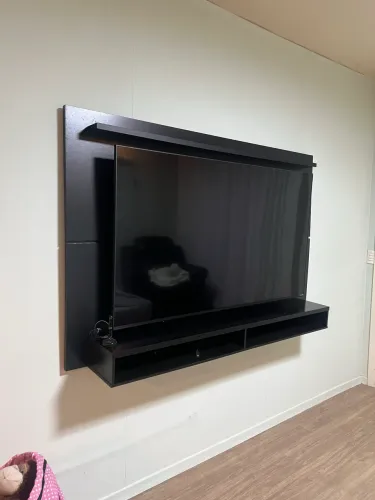 Rack para TV desmontável