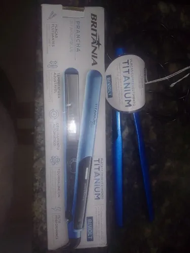 Prancha britânica titanium Blue - usado somente uma vez para ser testado.