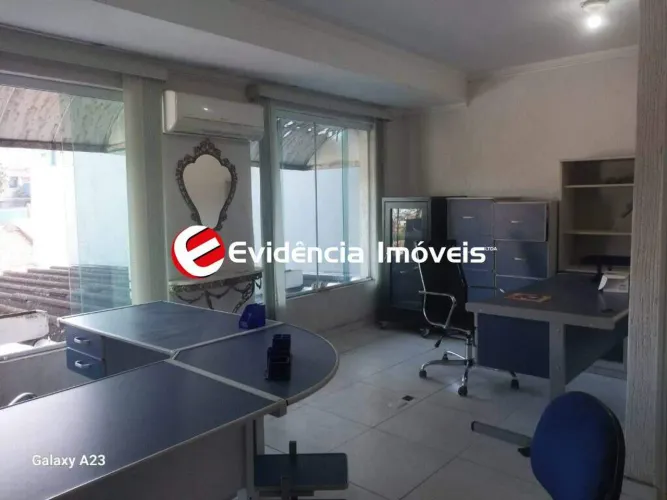 Galpão para Aluguel em Vila Scarpelli, Santo André 150 m² Internos | 3 Vagas