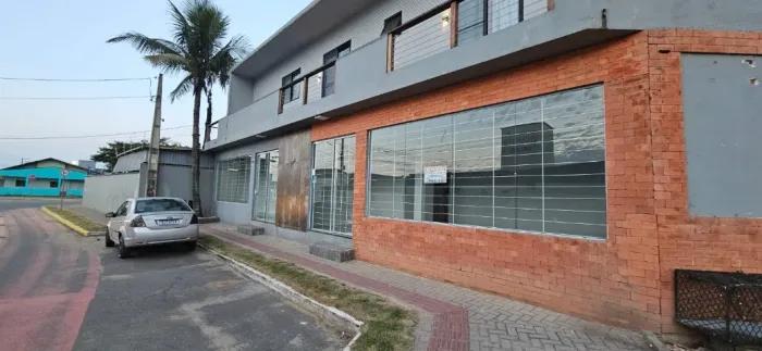 Sala Comercial em Piçarras, 44m²
