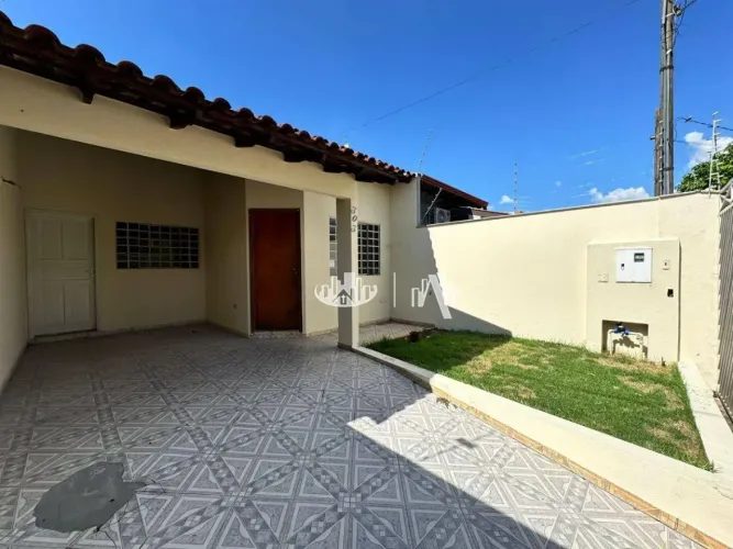 Casa com 3 quartos para alugar, 80 m² por R$ 1.750/mês - Jardim Pacaembu - Londrina/PR