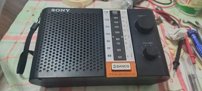 Rádio sony  ICF-F12S