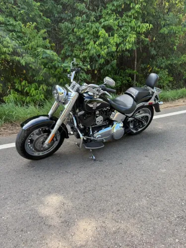 Harley-Davidson Fat Boy 2012 Preta | 7.561 km | Muito Nova