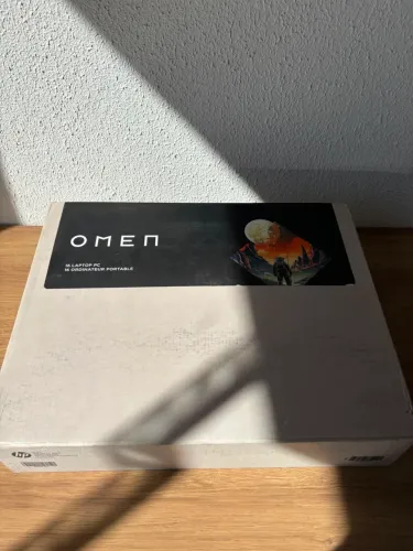 HP Omen Max 16 - Intel Core Ultra 9 | RTX 5080 | OLED | 32GB RAM | SSD 1TB Impecável