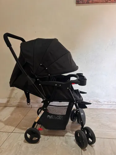 Carrinho de bebê em ótimo estado