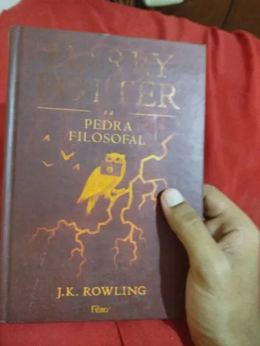 Livro harry potter e a pedra filosofal- capa dura