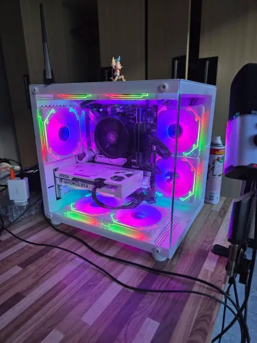PC GAMER DDR5 RTX 5060