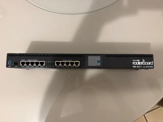 Mikrotik RB 3011