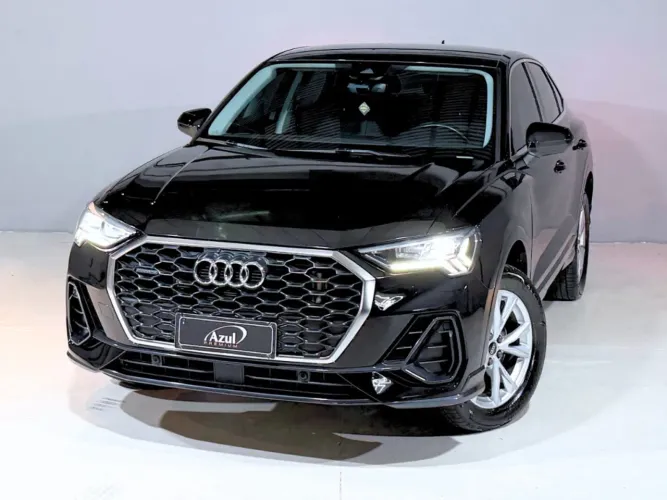 Audi Q3 SPB Perf. Black 2.0 TFSI Tipt. Quat. 2023