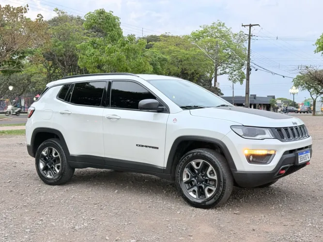 Jeep Compass Trailhawk 2.0 4X4 Dies. 16V Aut. 2017