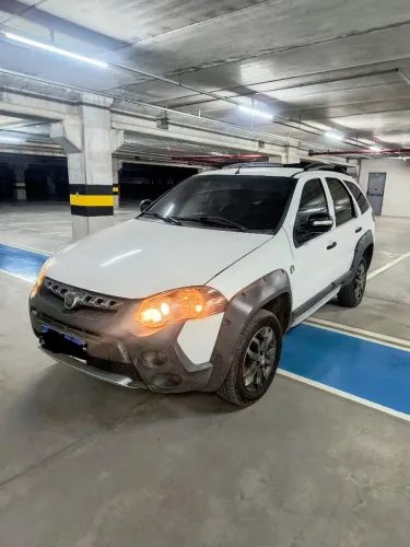 Fiat Palio Weekend Adventure Locker 1.8 Flex 2014