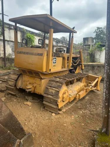 Trator de esteira d4 d 