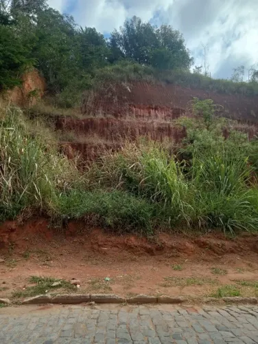 Terreno 360m² bairro Mina de Ouro (COHAB) , Leopoldina