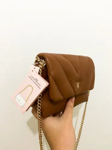 Bolsa Victoria Secrets Crossbody Caramelo