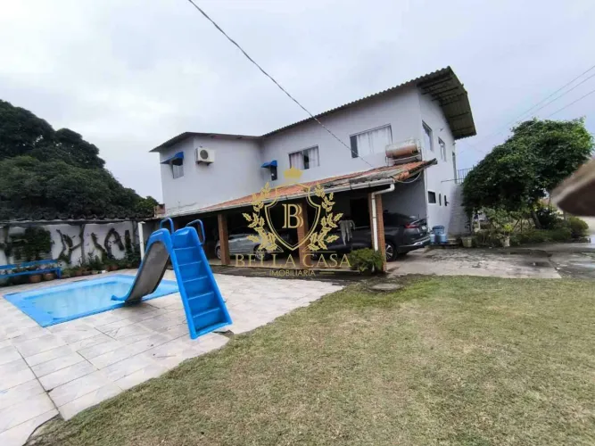 Casa com 7 Quartos (2 Suítes), Piscina e Área Gourmet à venda Praça da Bandeira, Araruama
