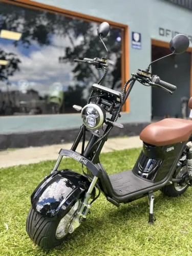 SCOOTER ELÉTRICA NOVA 25/26 COM NF 8,900