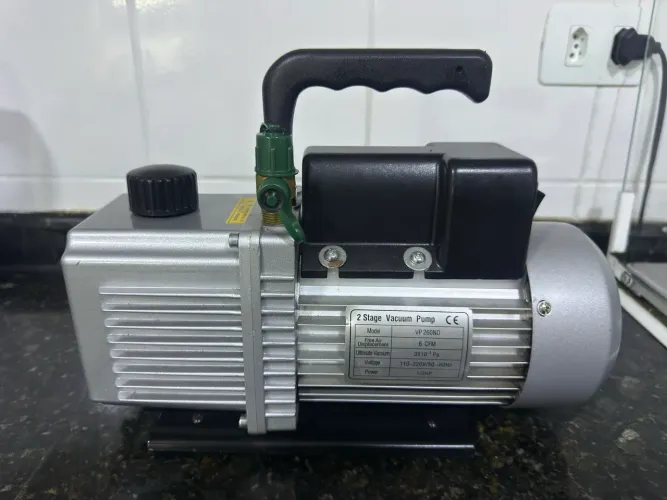 Bomba de vácuo para refrigeração usada 6CFM duplo estágio. Estado de nova
