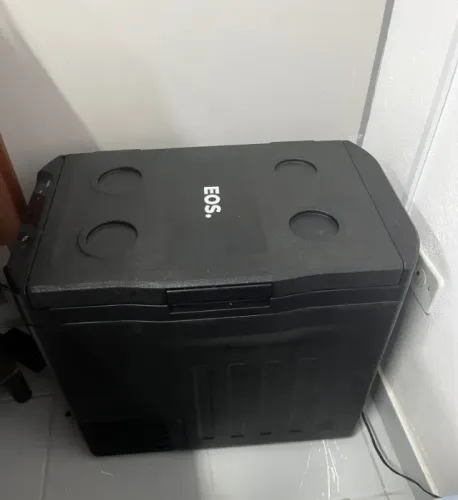 Freezer e Geladeira Portátil EOS 38 Litros Dupla Ação Quadrivolt EFC41