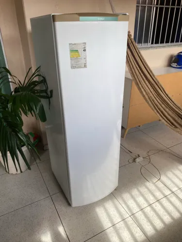 Geladeira Consul Funcionando perfeitamente 
