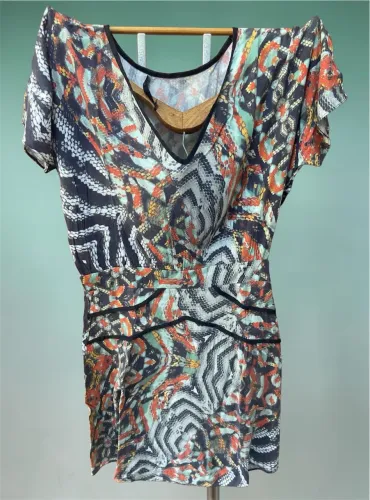 Vestido marca MOB