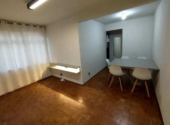 Apartamento 2 quartos térreo no campo comprido.