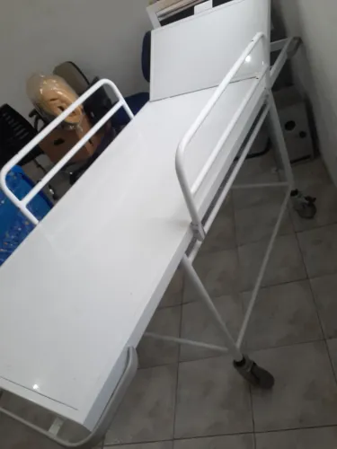 Maca / cama hospitalar