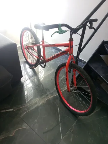 Bicicleta aro 24
