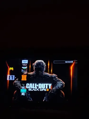 Vendo ou troco ps3 (desbloqueado)em um ps4 (pode ser desbloqueado ou nao)