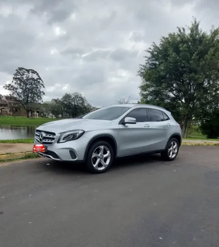 Mercedes-Benz GLA 200 Adv. 1.6/1.6 TB 16V Flex Aut. 2019