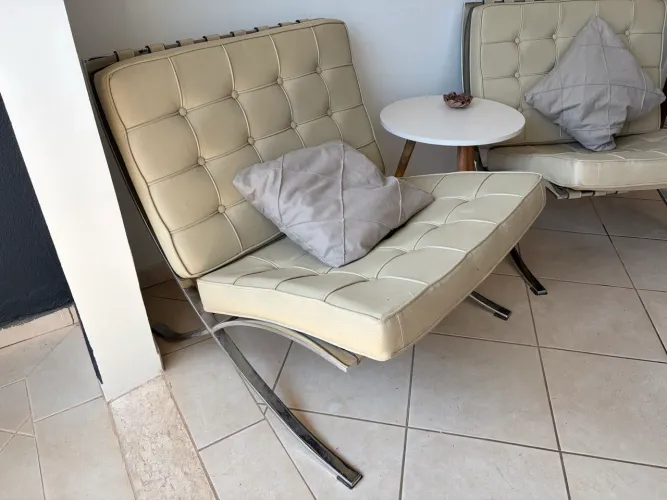 Par de poltronas Barcelona