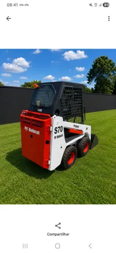 Mini carregadeira bob cat S70 excelente para locais apertados