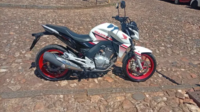 CB Twister 250