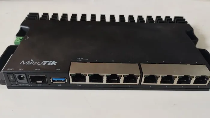 Mikrotik RB5009USG+S+IN