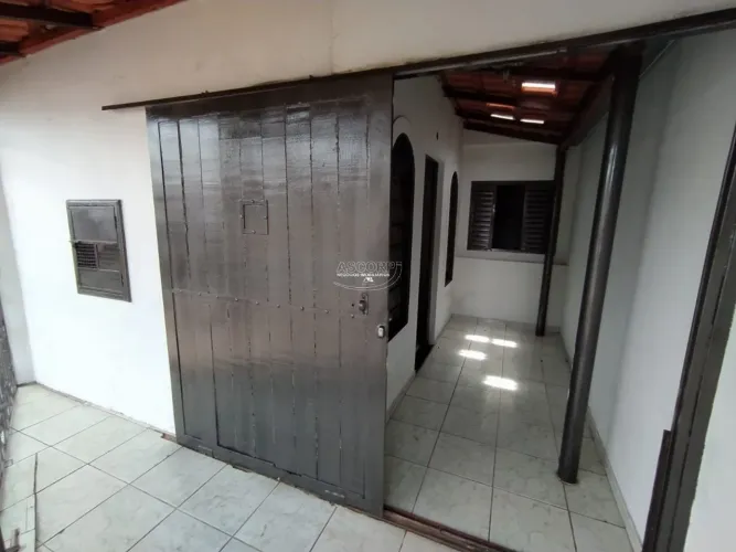 Casa à venda no bairro Paulista, Piracicaba.