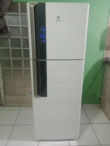 GELADEIRA 450 LITROS