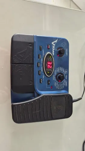 Pedaleira Guitarra Behringer X-VAMP Multi-efeitos com Fonte