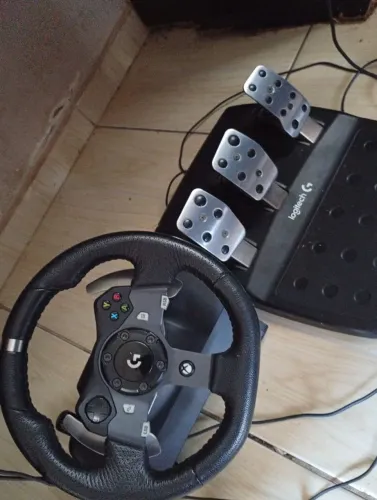 Volante G29 com câmbio