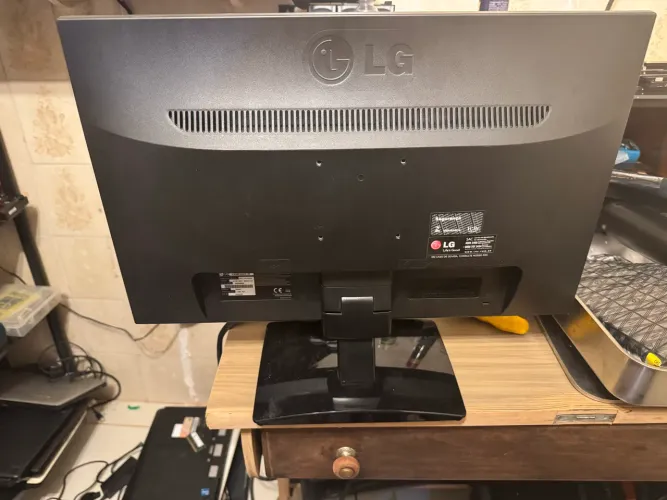 Monitor LED 21.5