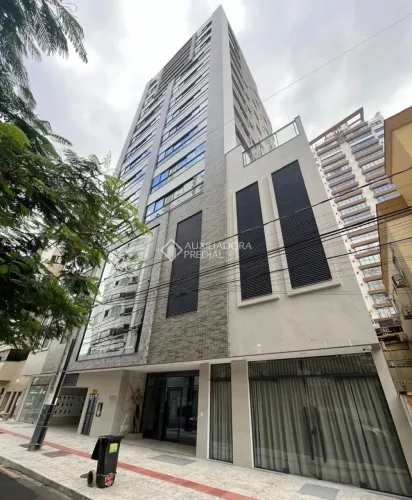 Sala Comercial Térrea (loja) - Locação.145,29m². Centro Balneário Camboriú SC