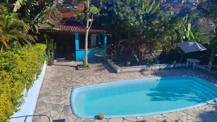 Chácara à venda em Cotia, Parque Rizzo, com 2 suítes, com 46 m²