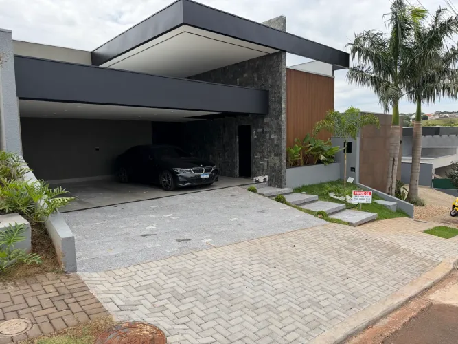 CASA MODERNA RECÉM TERMINADA COND HAYASHI Maringa-PR