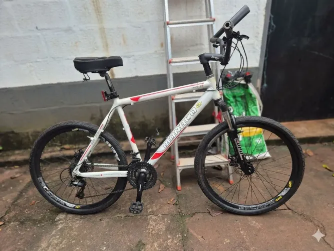 Mountain Bike Monaco Aro 26 - Freio a disco nas duas rodas