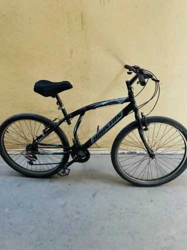 Bicicleta Houston Atlantis Mad  21 Marchas Aro 26 Freio V-Brake 