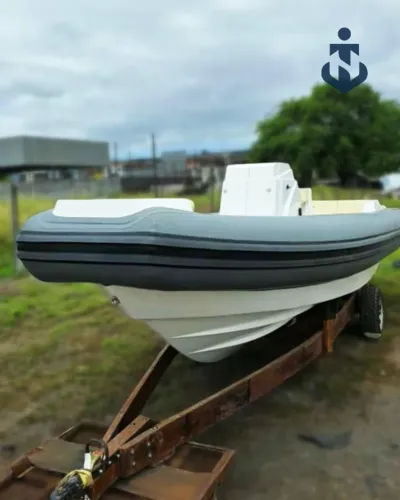 Oportunidade! Nunca usado! Barco Inflável 7mt. P7 Polimarine (Hypalon)