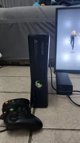Vendo xbox 360 slim