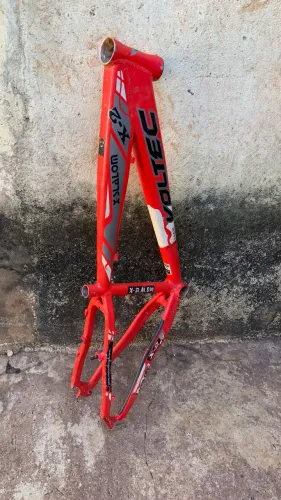 Quadro MTB Voltec Aro 26 x slalom