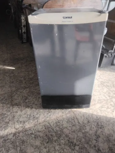 Frigobar cônsul 100 litros