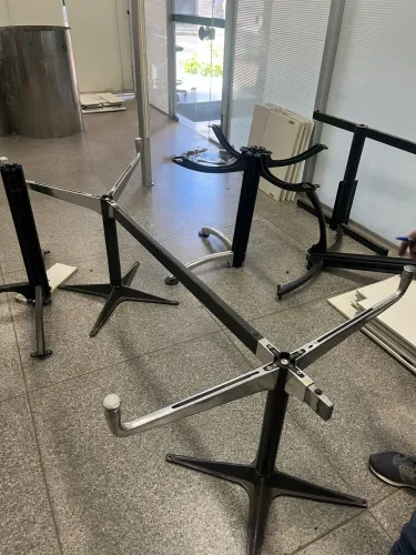 Pé de mesa para reunião 